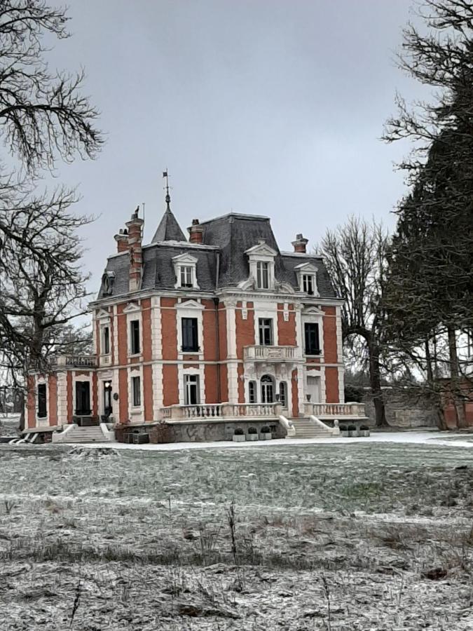 Luxe Gite Met Authentieke Kamers In De Creuse, France Valliere Экстерьер фото